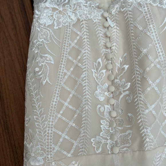 JJs House Elegant Lace Wedding Dress in Cream - Picture 13 of 15